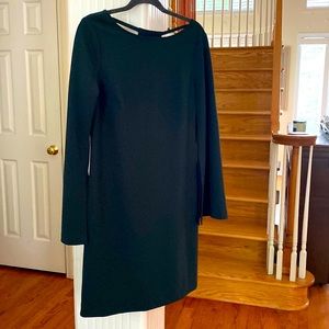 Donna Morgan. Dark green. NWT